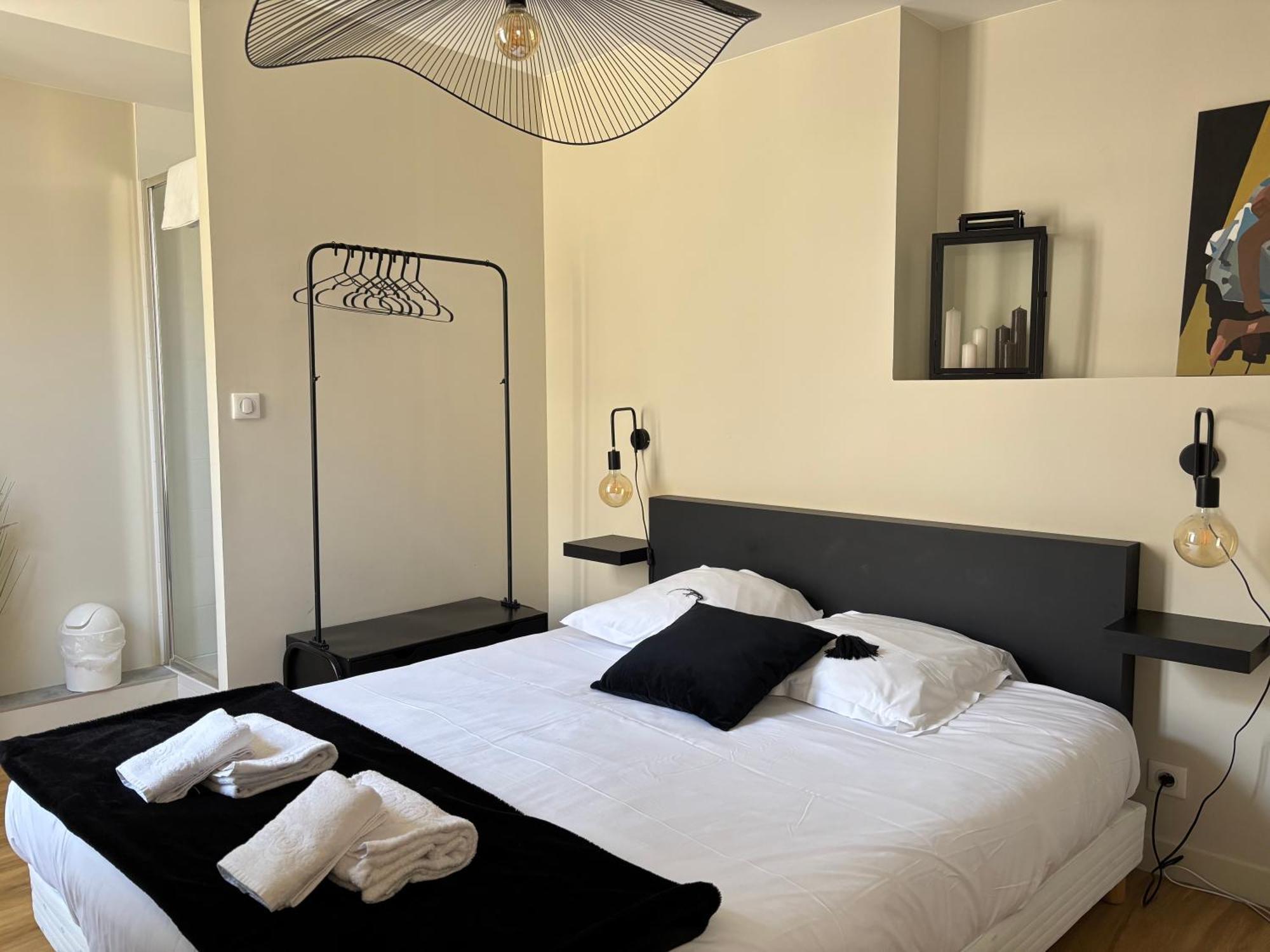 Bajocasse Apt Duplex Spacieux 3 Ch 2 Sdb Cosy Plein Centre Bayeux Decoration Elegante Proche Plages Du Debarquement Exterior foto